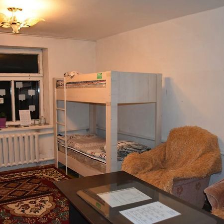 Happy Hostel In Kochkor Dış mekan fotoğraf