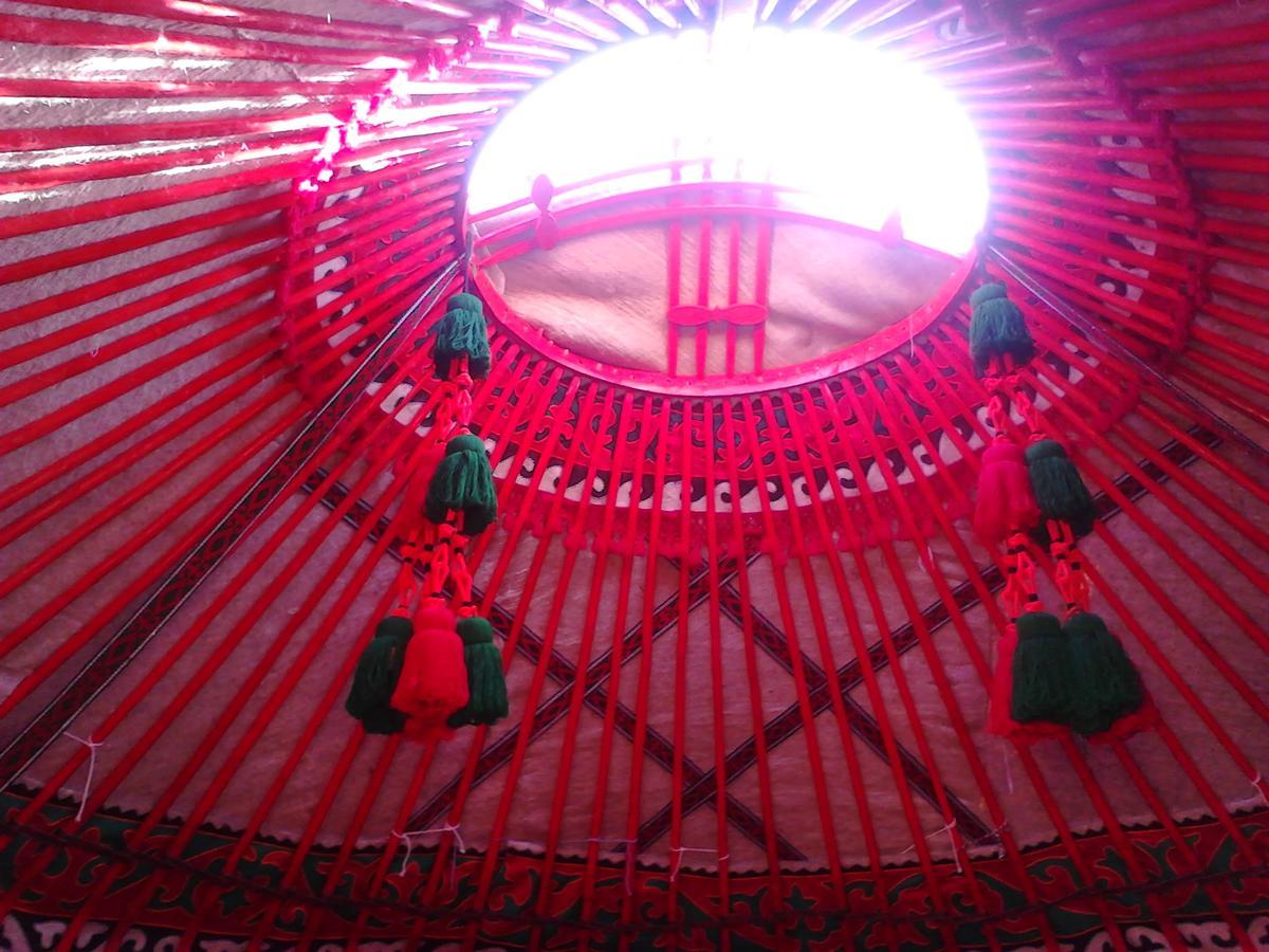 Happy Hostel In Kochkor Dış mekan fotoğraf