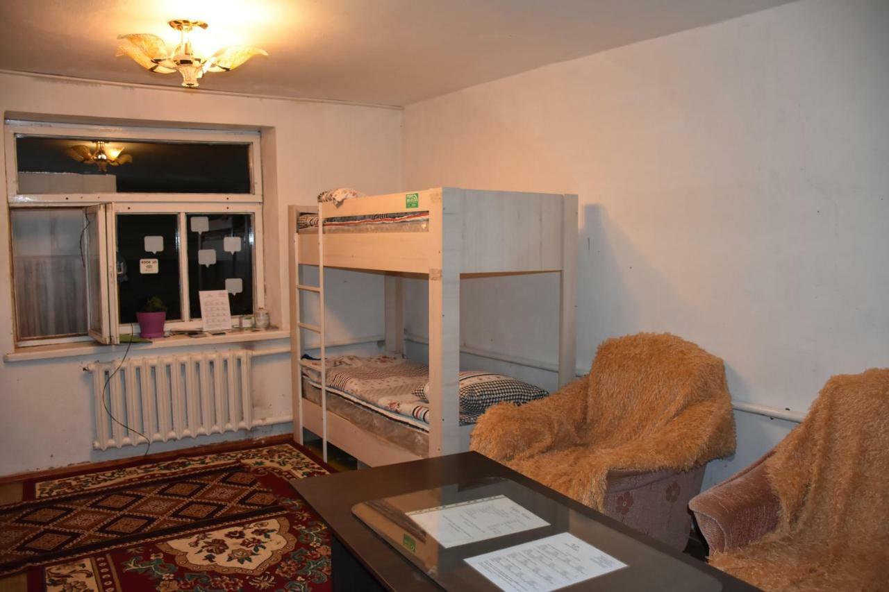 Happy Hostel In Kochkor Dış mekan fotoğraf